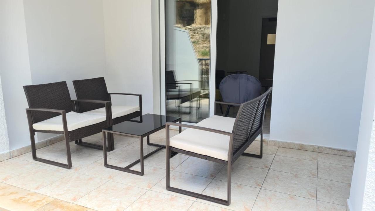 Laertis Apartments - By Imh Travel & Tours Paphos Extérieur photo