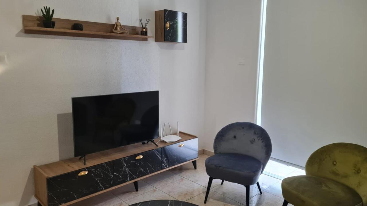 Laertis Apartments - By Imh Travel & Tours Paphos Extérieur photo