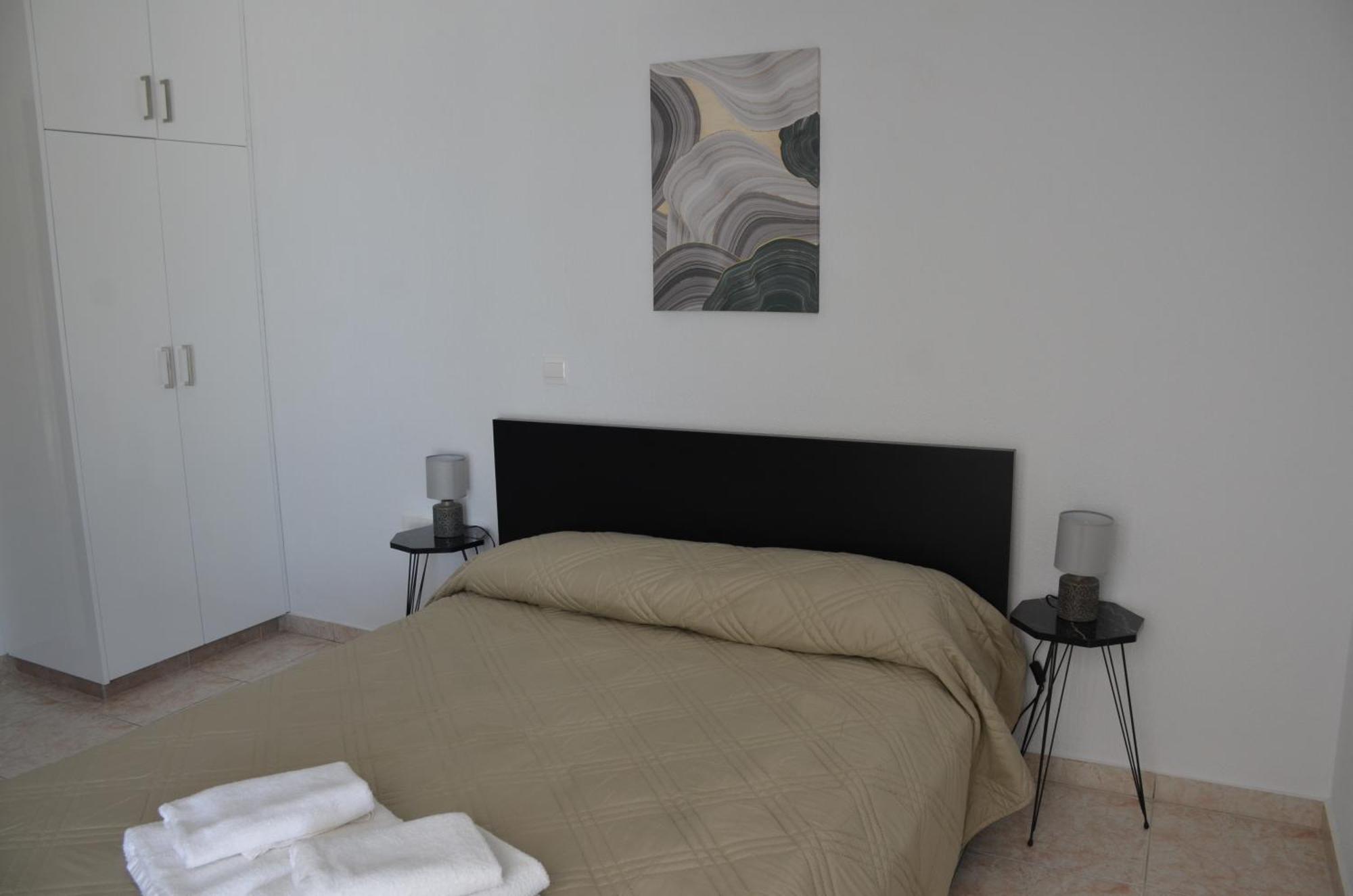 Laertis Apartments - By Imh Travel & Tours Paphos Extérieur photo